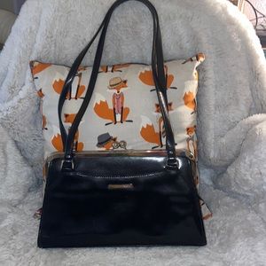 EUC Vintage Rossetti Vinyl Kiss Lock Shoulder Bag